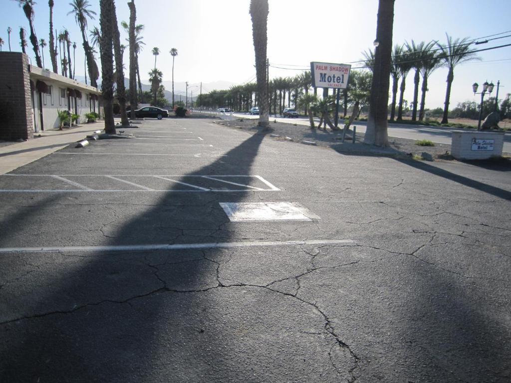 Palm Shadow Inn Motel Indio Exterior photo